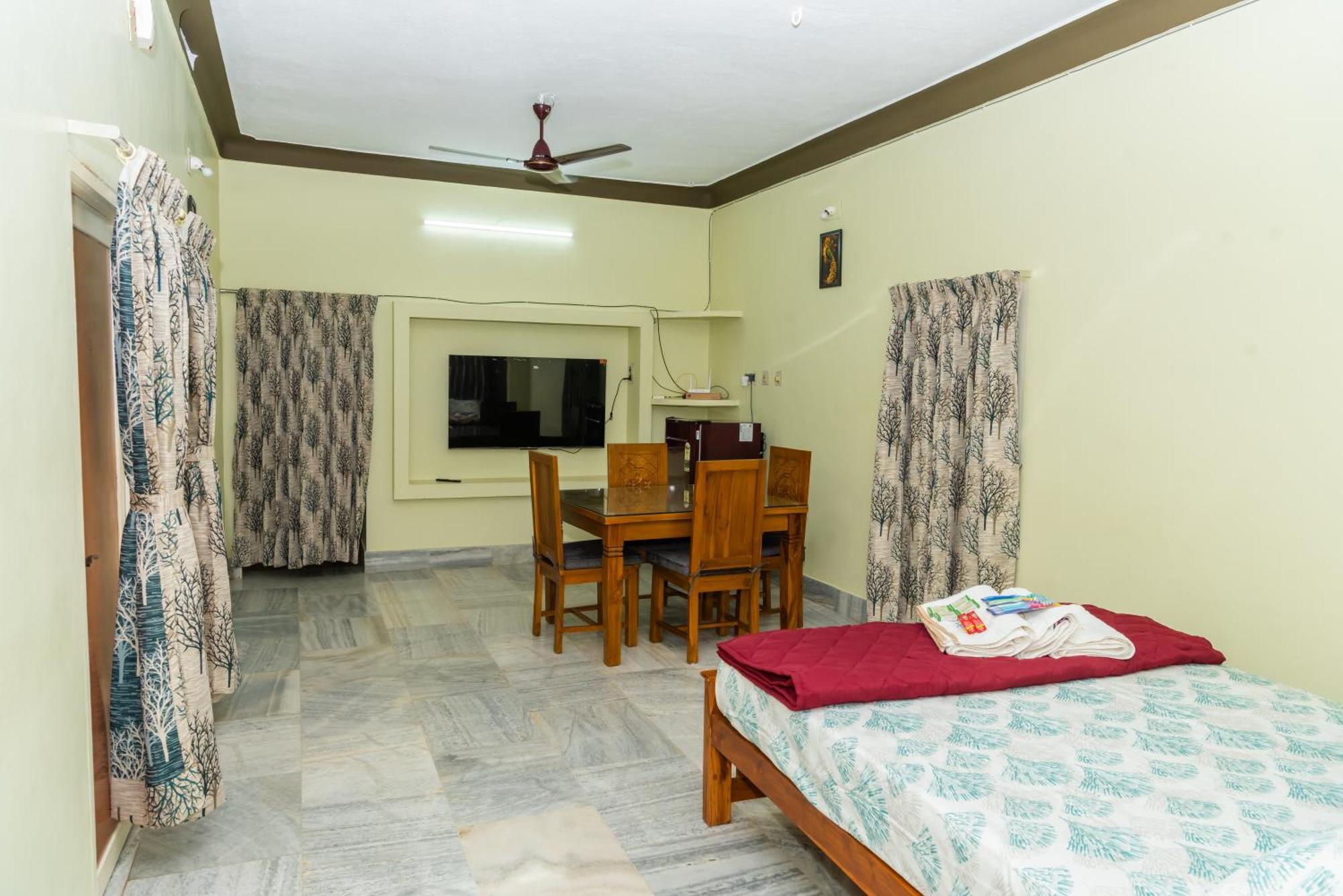 Live Rms Apartment *